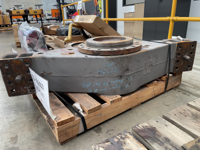 CATERPILLAR 992K, 992G... TRUNNION